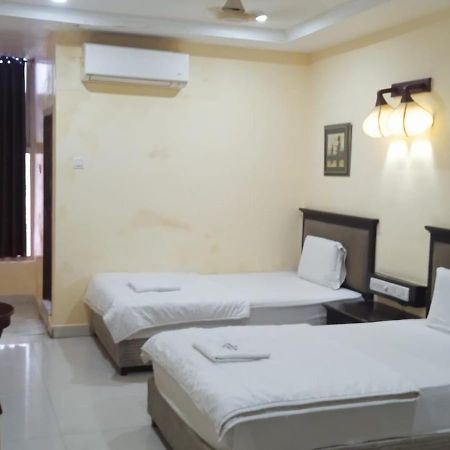 Sriannamalaiyar Residency Hotel Vellore Ngoại thất bức ảnh