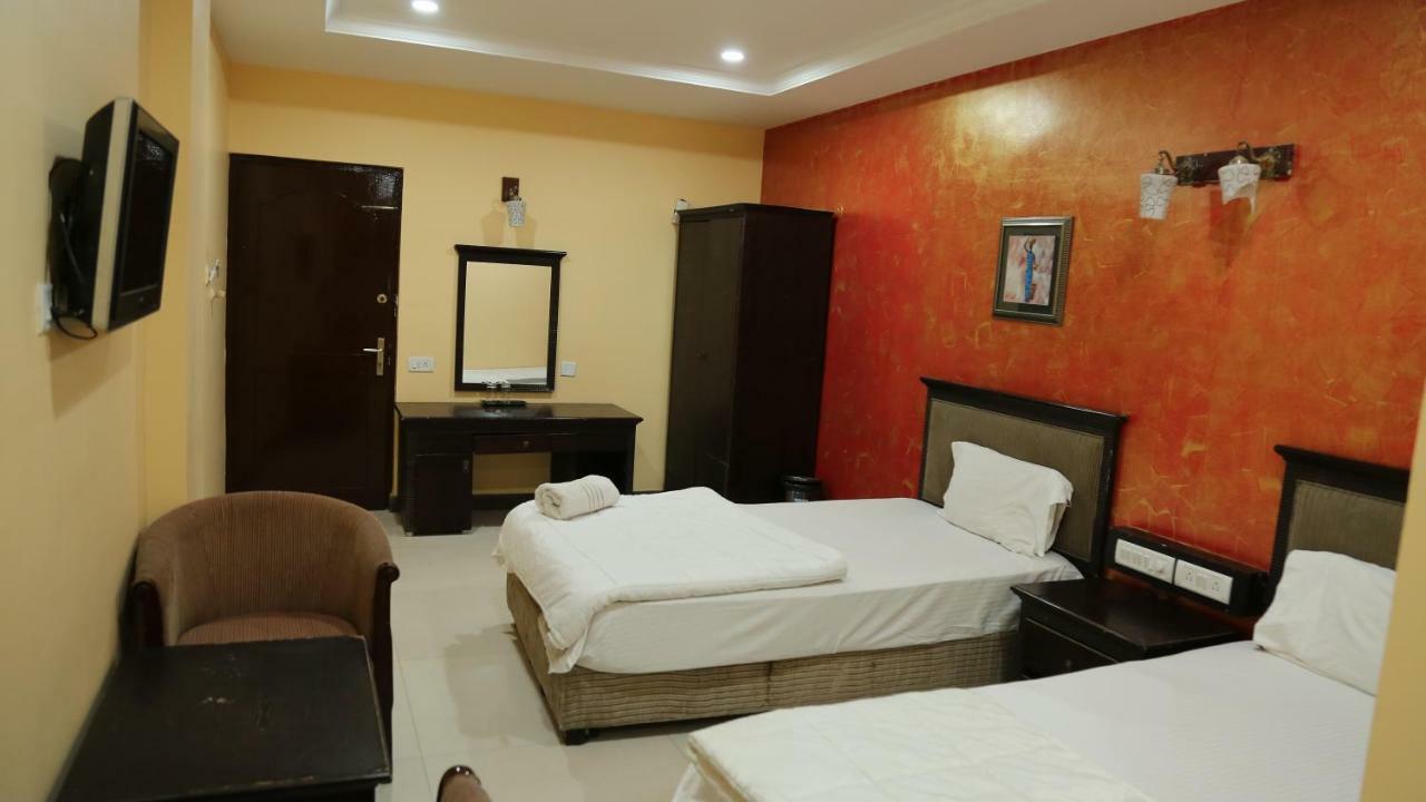 Sriannamalaiyar Residency Hotel Vellore Ngoại thất bức ảnh
