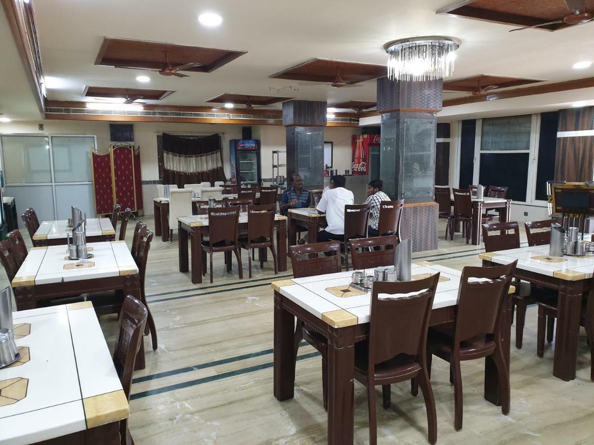 Sriannamalaiyar Residency Hotel Vellore Ngoại thất bức ảnh